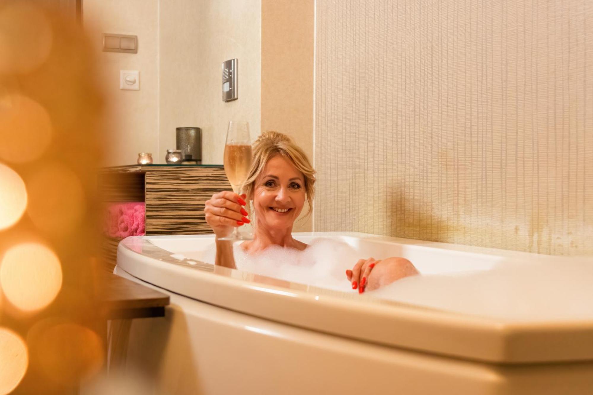 Malinowy Dwor Hotel Medical Spa Świeradów-Zdrój Dış mekan fotoğraf