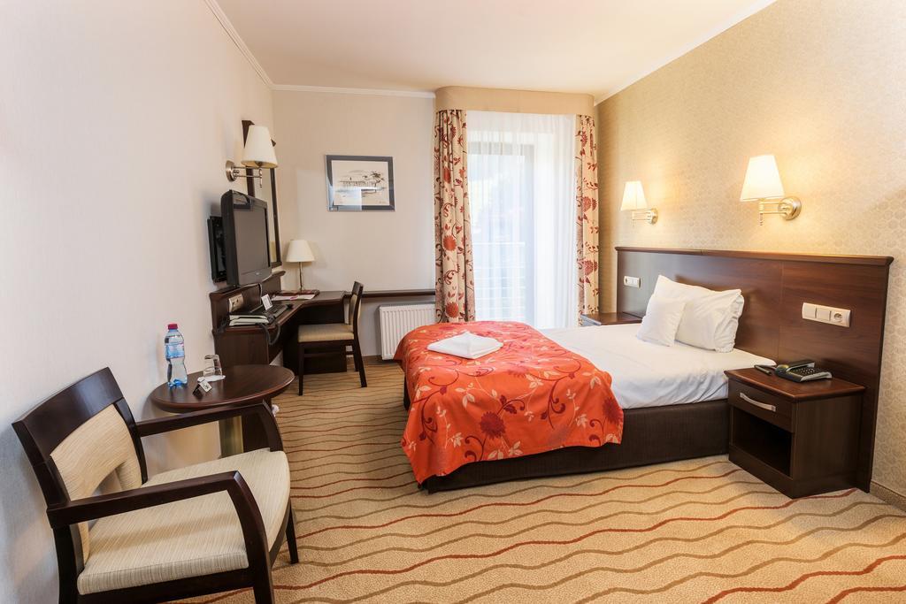 Malinowy Dwor Hotel Medical Spa Świeradów-Zdrój Dış mekan fotoğraf